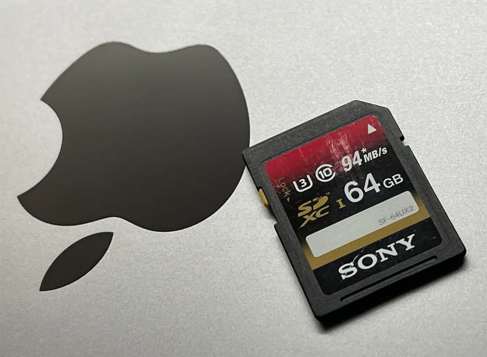 Sony Alpha 7 IV Macbook 10 Bit