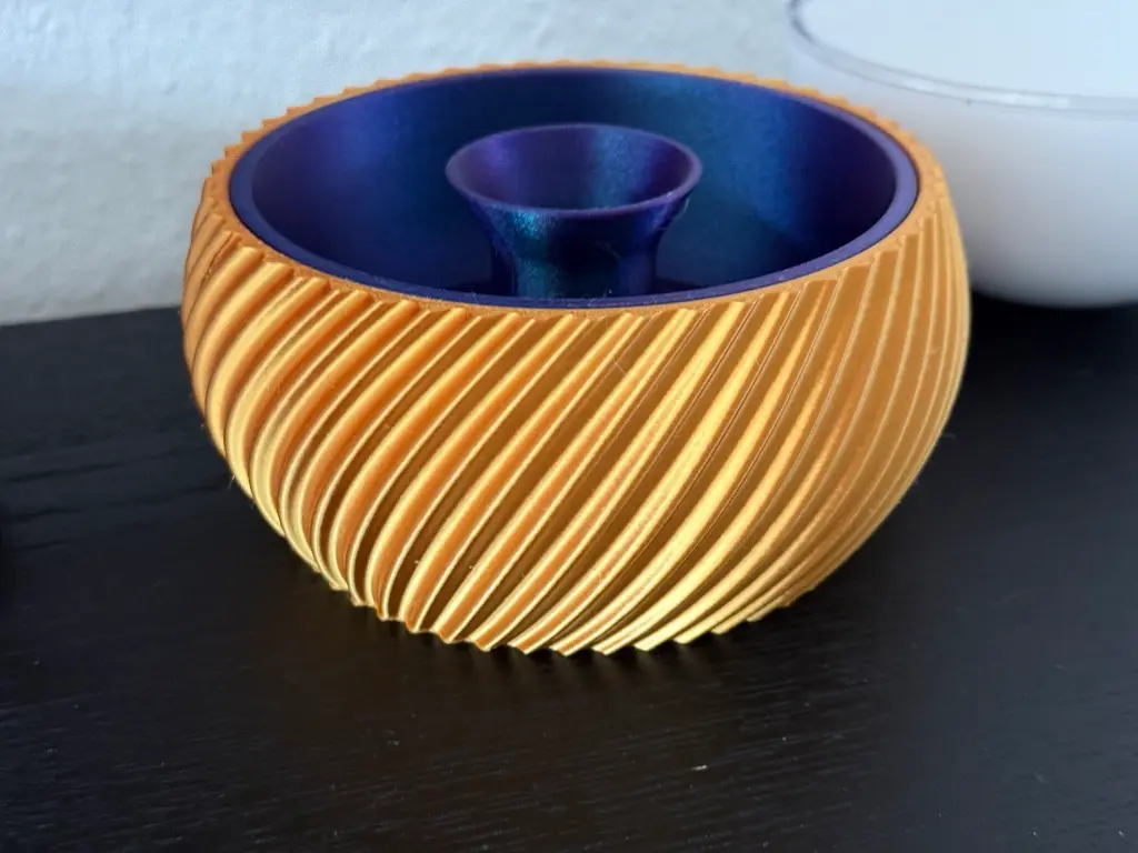 Pistazienschale im 3D-Druck aus PLA Gold